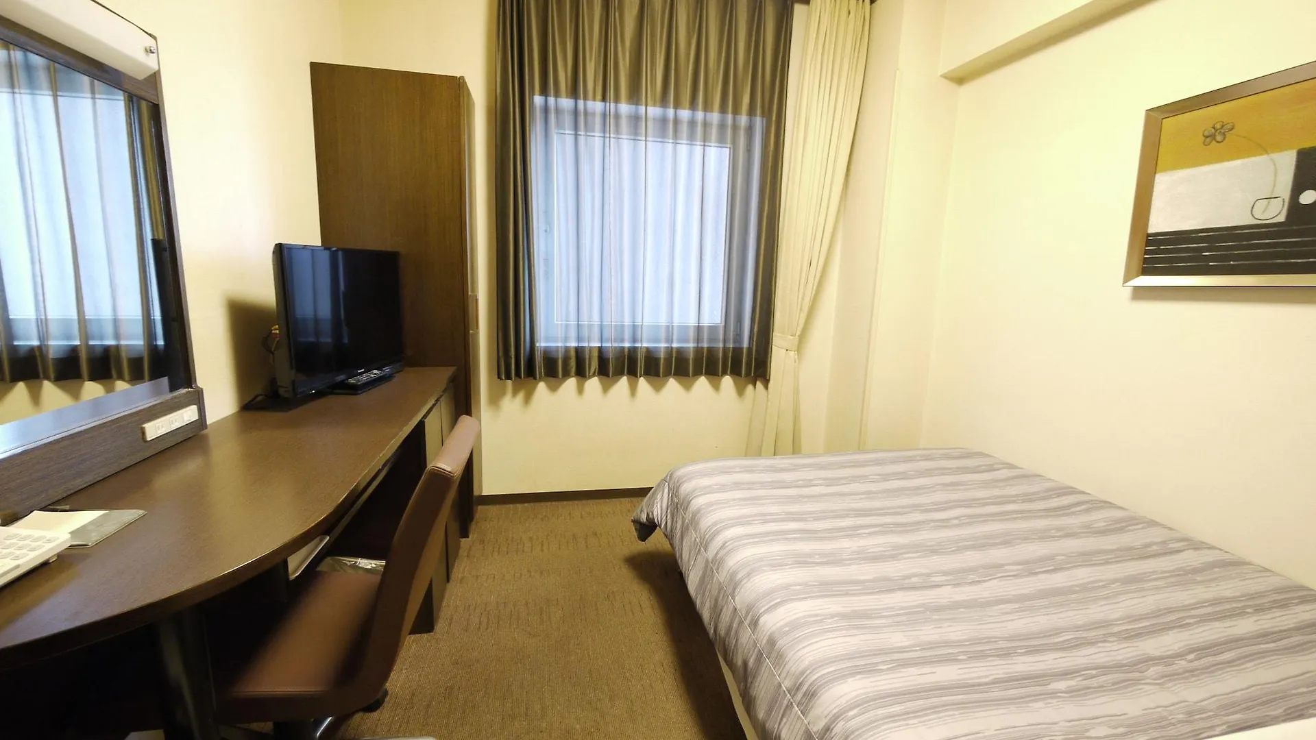 Hotel Route-Inn Chitose Ekimae