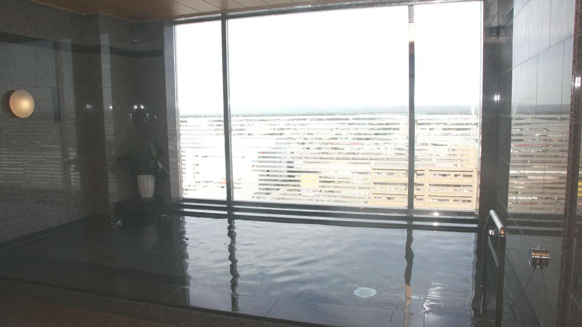 Hotel Route-Inn Chitose Ekimae